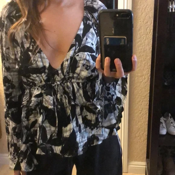 Astr the label top floral black and gray - Picture 4 of 6